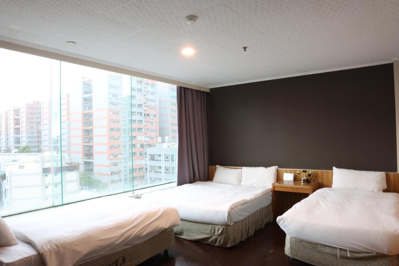 Back Home Hotel Chiayi Extérieur photo