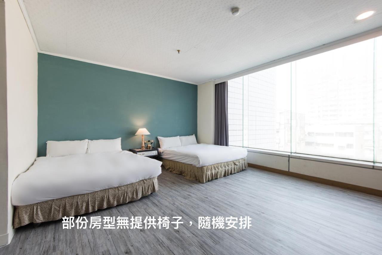 Back Home Hotel Chiayi Extérieur photo